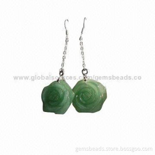 Drop earrings in gemstone